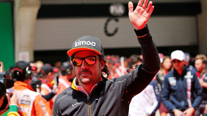 Alonso salutes