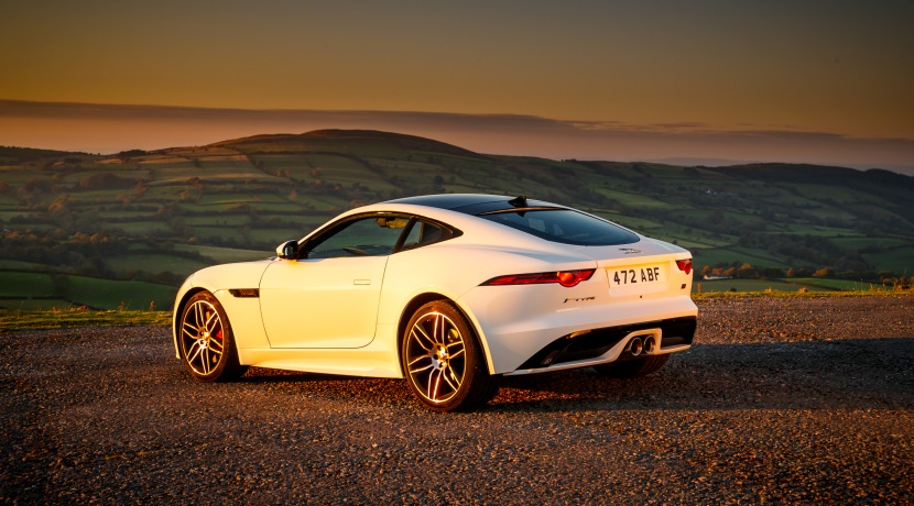 Jaguar F-Type Checkered Flag