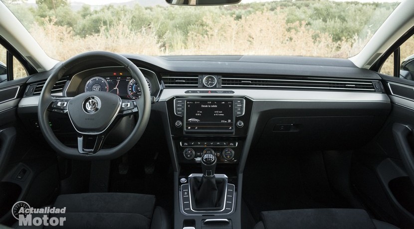  Volkswagen Passat 2015 dashboard 