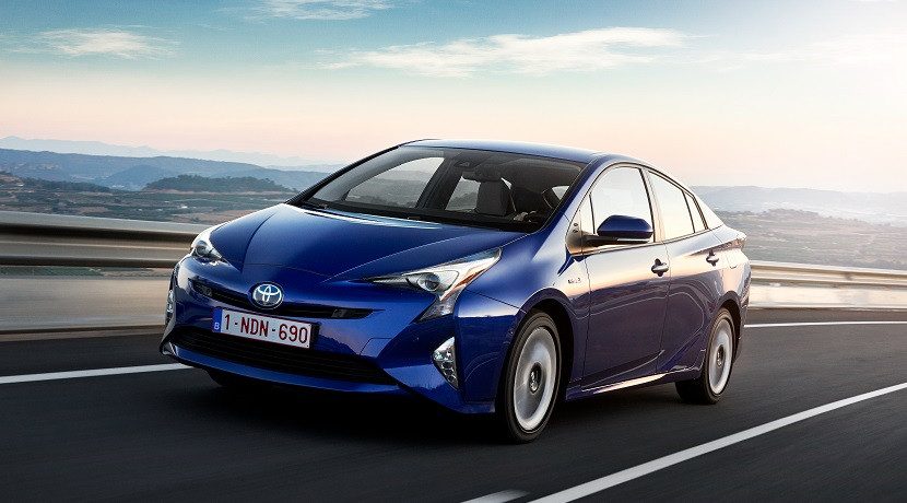 How an electric hybrid or HEV car works
